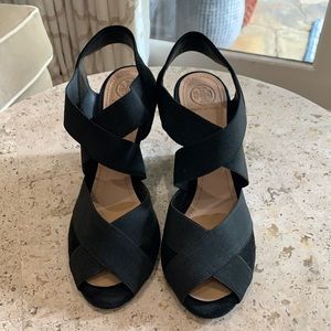 Tory Burch Wedge Sandal 4” heel Size 8.5